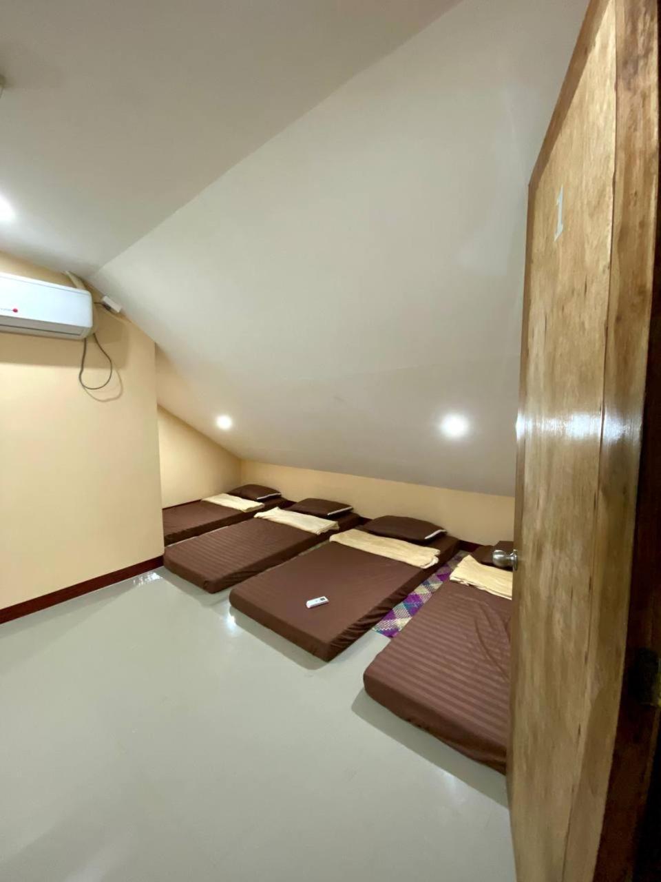 Moalboal Panagsama Beach Topbudz Hostel エクステリア 写真